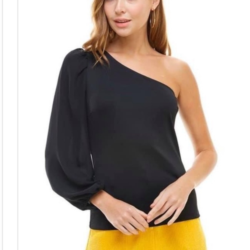 Black one shoulder top